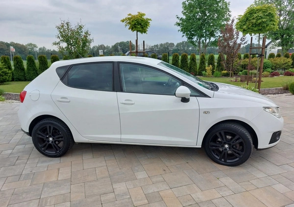 Seat Ibiza cena 18400 przebieg: 187000, rok produkcji 2009 z Wałbrzych małe 781